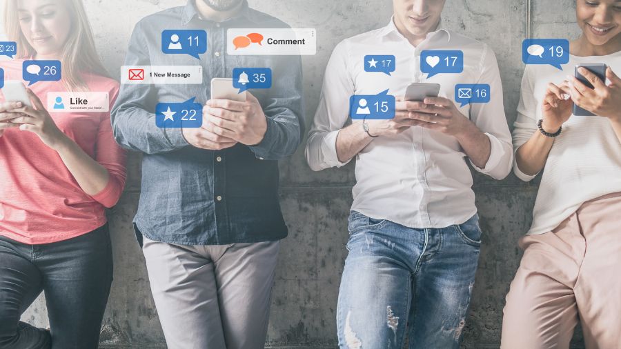Social Media and AI: Crafting Engaging Posts with Ease